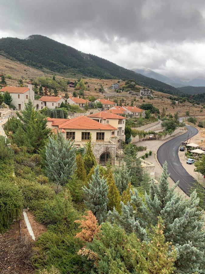 Villa Καστρο Πετρινα Σαλε Καλαβρυτα Kalavryta Exterior foto