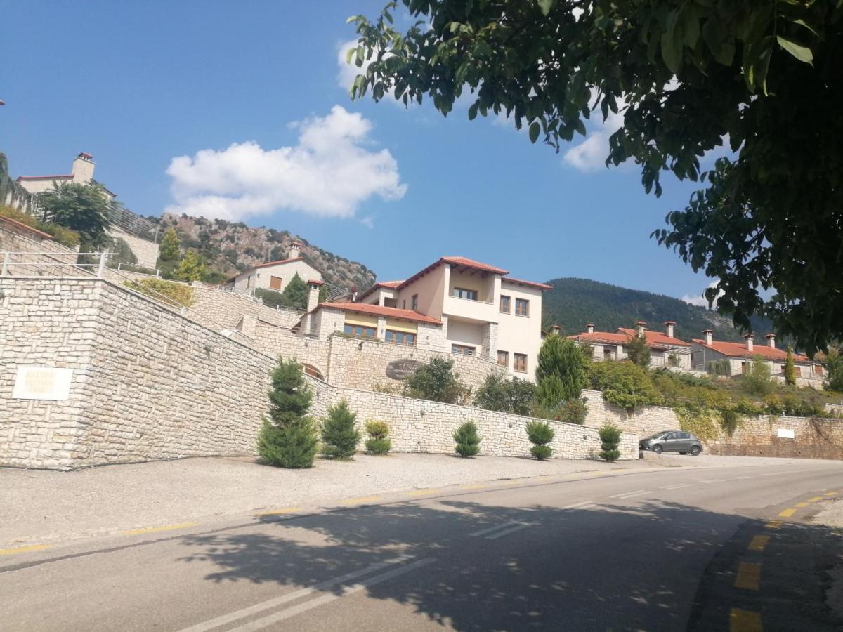 Villa Καστρο Πετρινα Σαλε Καλαβρυτα Kalavryta Exterior foto